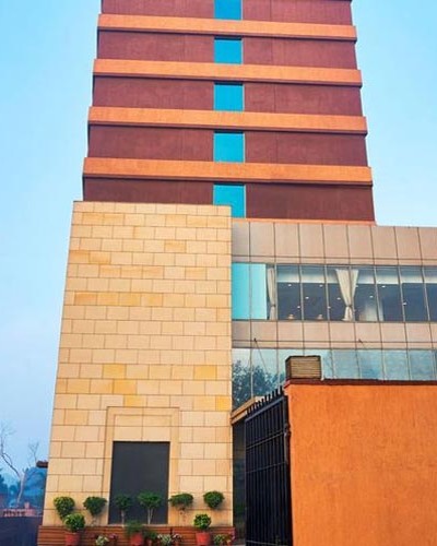 Escorts in Caspia Hotel New Delhi